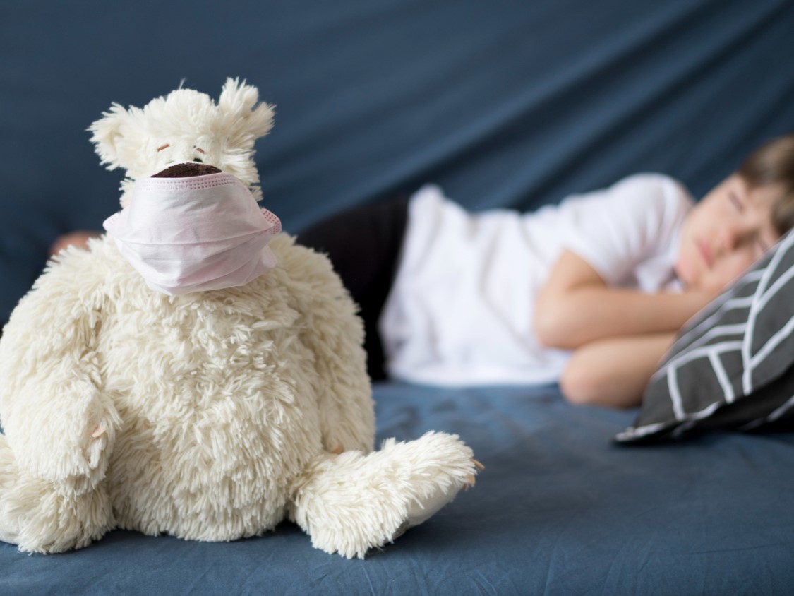 Najczęstsze infekcje u dzieci latem – jak im zapobiegać